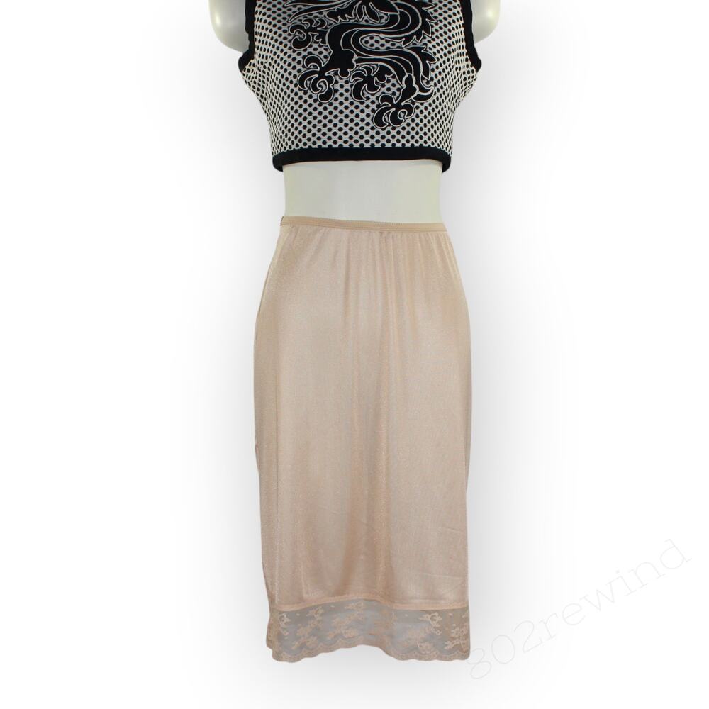 S/M Vintage Vassarette Slip Skirt Lace Trim Satin Nude Sheen USA KneeLength Midi